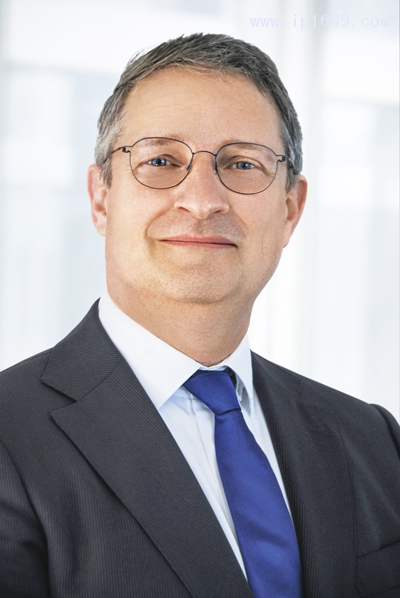 Arthur-van-Dijk擔任總部設在荷蘭豪滕的ENGEL-Benelux公司新常務董事,他將從原材料行業(yè)轉向恩格爾。