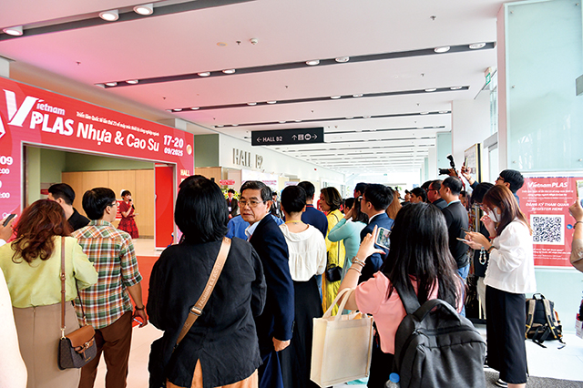 展會吸引超過15000名專業(yè)買家到場參觀交流